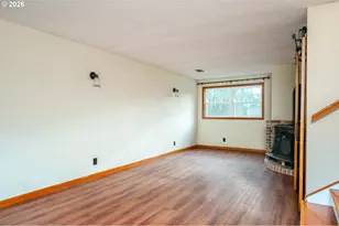 911 Huron Ct SE, Salem, OR 97302 - Photo 16