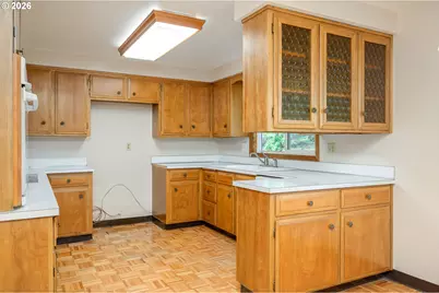 911 Huron Ct SE, Salem, OR 97302 - Photo 12