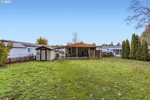 10400 SE Cook Ct, Milwaukie, OR 97222 - Photo 24