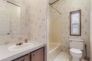 10400 SE Cook Ct, Milwaukie, OR 97222 - Photo 18