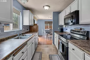 648 NE Cougar Loop, Prineville, OR 97754 - Photo 10