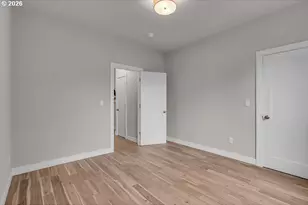 5007 SE Stark St, Portland, OR 97215 - Photo 24