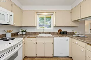 21414 SE Salmon St, Gresham, OR 97030 - Photo 14