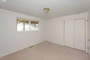 21414 SE Salmon St, Gresham, OR 97030 - Photo 32