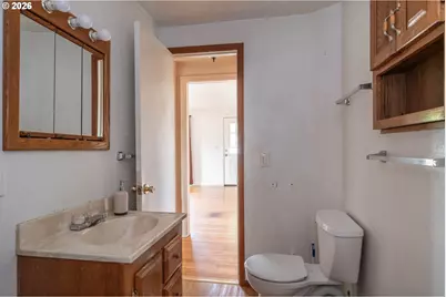 66 NW Cary St, Winston, OR 97496 - Photo 22