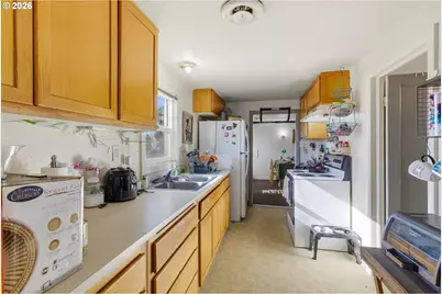 1035 Madera St, Eugene, OR 97402 - Photo 14