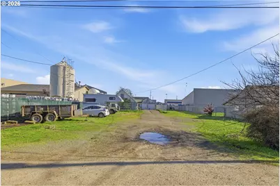 1035 Madera St, Eugene, OR 97402 - Photo 4