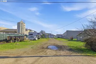 1035 Madera St, Eugene, OR 97402 - Photo 4