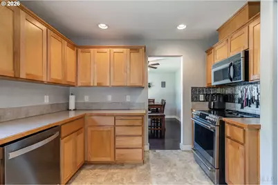35635 Jakobi St, Saint Helens, OR 97051 - Photo 6
