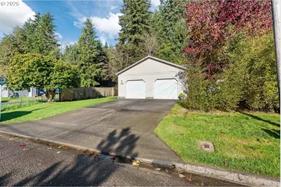 1298 Minnesota Ave, Coos Bay, OR 97420 - Photo 2