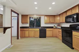 20675 SW Rosa Dr, Beaverton, OR 97078 - Photo 14