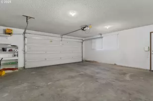 20675 SW Rosa Dr, Beaverton, OR 97078 - Photo 38