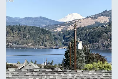 1016 Oak St, Hood River, OR 97031 - Photo 2
