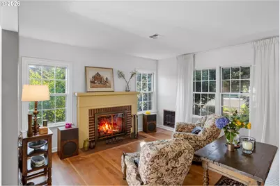 1016 Oak St, Hood River, OR 97031 - Photo 12