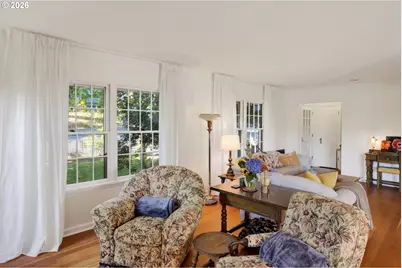 1016 Oak St, Hood River, OR 97031 - Photo 8
