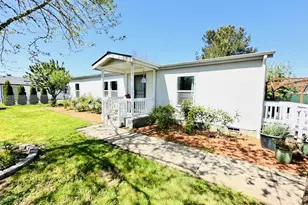 2438 Maia Loop, Springfield, OR 97477 - Photo 2