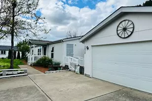 2438 Maia Loop, Springfield, OR 97477 - Photo 6