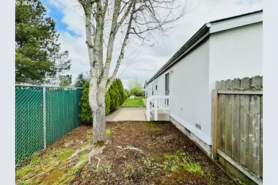 2438 Maia Loop, Springfield, OR 97477 - Photo 24