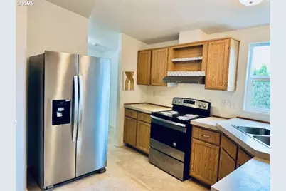 2438 Maia Loop, Springfield, OR 97477 - Photo 14