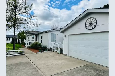 2438 Maia Loop, Springfield, OR 97477 - Photo 4