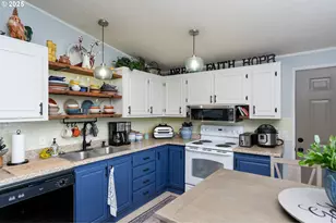 340 NE Crest St, Sublimity, OR 97385 - Photo 16