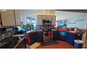 345 NE 10th St, Irrigon, OR 97844 - Photo 6