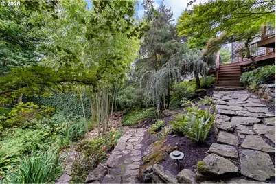 6576 SW Boundary St, Portland, OR 97225 - Photo 38