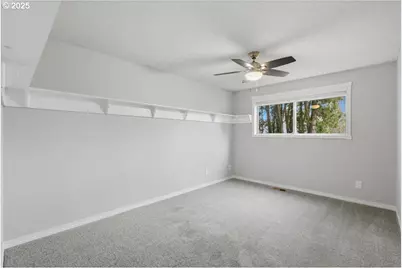 1371 NE Barnes Ct, Gresham, OR 97030 - Photo 24