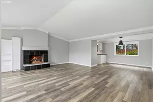 1371 NE Barnes Ct, Gresham, OR 97030 - Photo 8