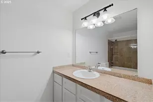 1371 NE Barnes Ct, Gresham, OR 97030 - Photo 26