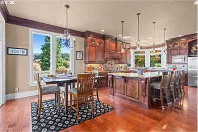 8438 Cascade Hwy, Silverton, OR 97381 - Photo 8