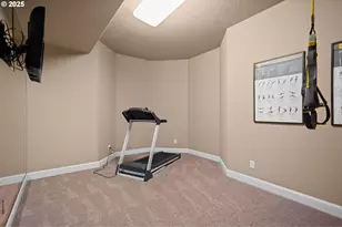 8438 Cascade Hwy, Silverton, OR 97381 - Photo 32