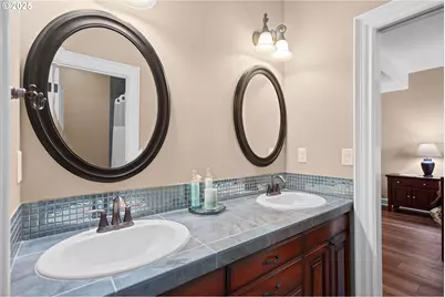 8438 Cascade Hwy, Silverton, OR 97381 - Photo 36