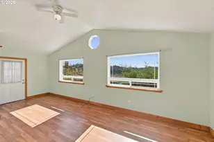 1232 S 12th St, Coos Bay, OR 97420 - Photo 24