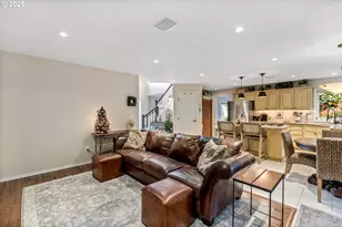 12176 SW Ames Ln, Portland, OR 97224 - Photo 10