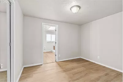 2082 Ohio St, Eugene, OR 97402 - Photo 12