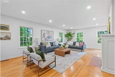 4321 SW Dosch Rd, Portland, OR 97239 - Photo 8