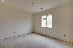 2008 Henderson Wy, Longview, WA 98632 - Photo 6