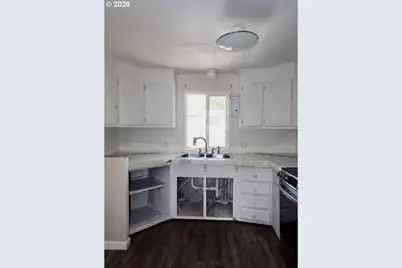 8651 Thurston Rd #4, Springfield, OR 97478 - Photo 10