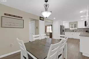 1010 W Luellen Dr, Roseburg, OR 97471 - Photo 18