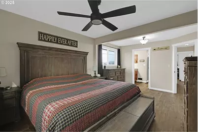 1010 W Luellen Dr, Roseburg, OR 97471 - Photo 32