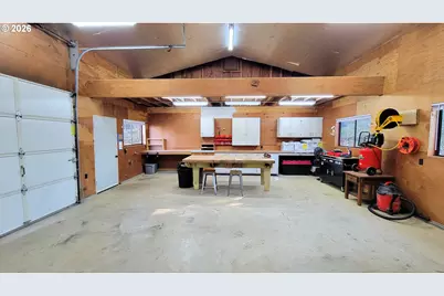 92817 Territorial Hwy, Junction City, OR 97448 - Photo 28