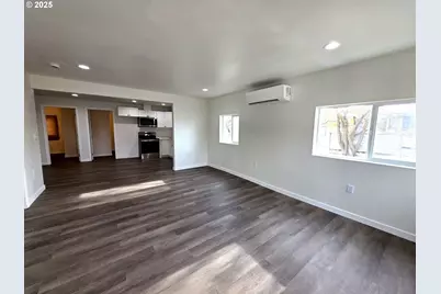 310 NE Fourth St, Irrigon, OR 97844 - Photo 4