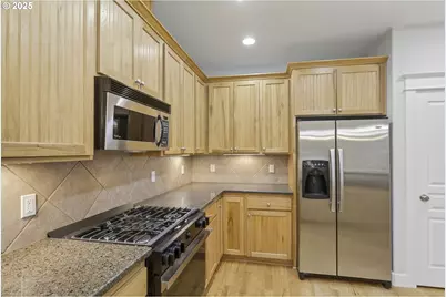 10727 SW Nelson St, Tualatin, OR 97062 - Photo 18