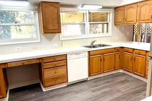 5325 NW 137th Ave, Portland, OR 97229 - Photo 6