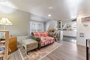 1148 Minnesota Ave, Coos Bay, OR 97420 - Photo 10