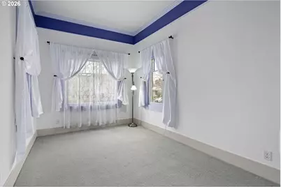 646 B St, Springfield, OR 97477 - Photo 14