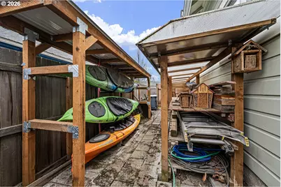 646 B St, Springfield, OR 97477 - Photo 38