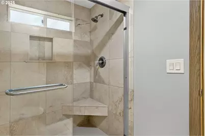 5118 NE Jarrett St, Portland, OR 97218 - Photo 28