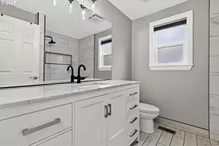 5118 NE Jarrett St, Portland, OR 97218 - Photo 16